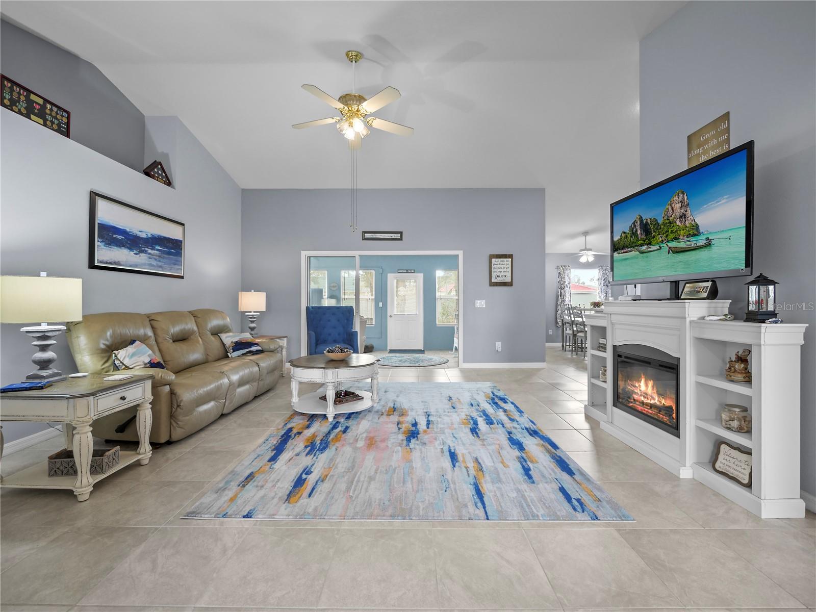 16 WHITE DOVE LN, PALM COAST, FL, 32164