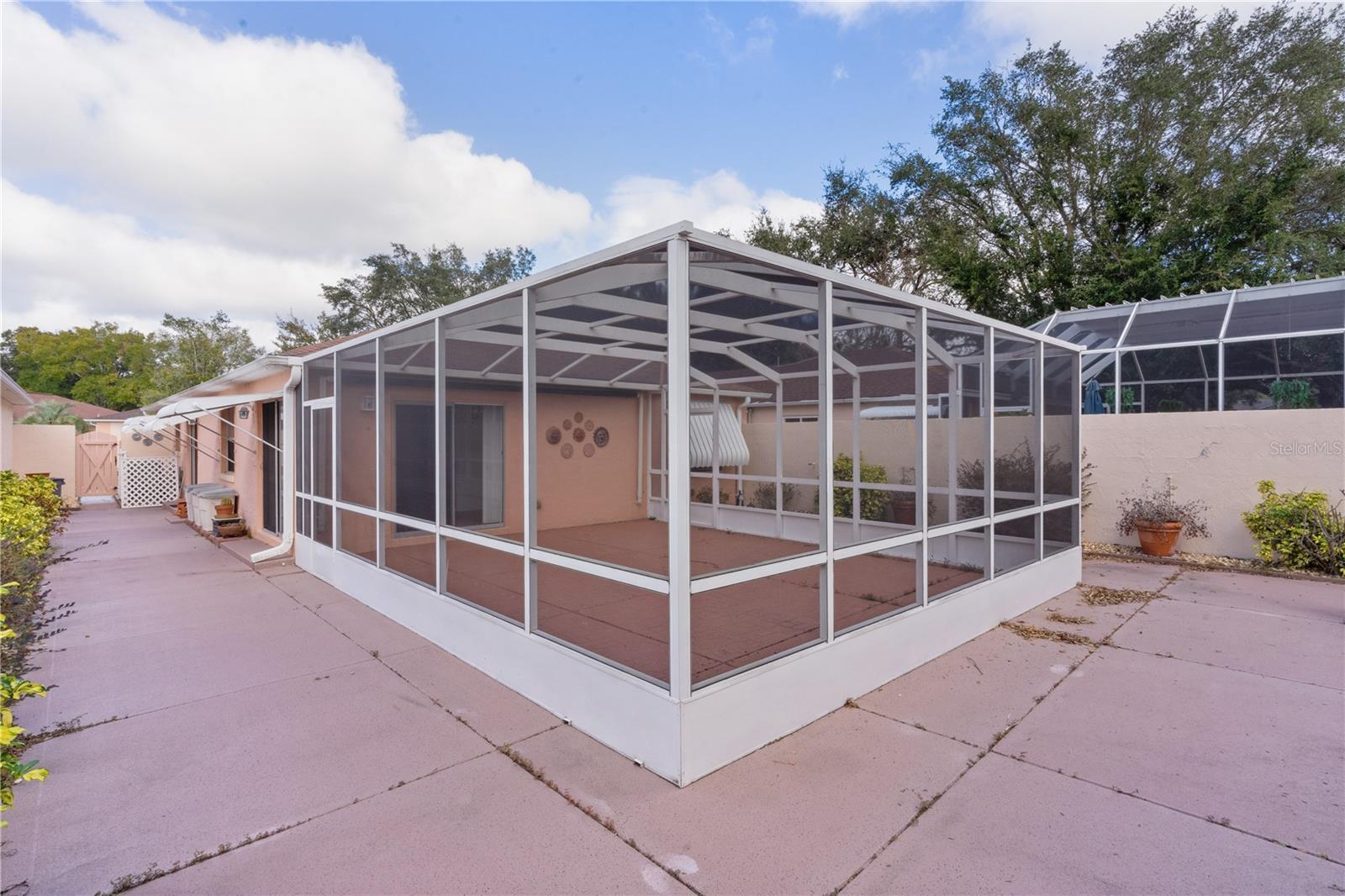 952 AVALON AVE, THE VILLAGES, FL, 32159