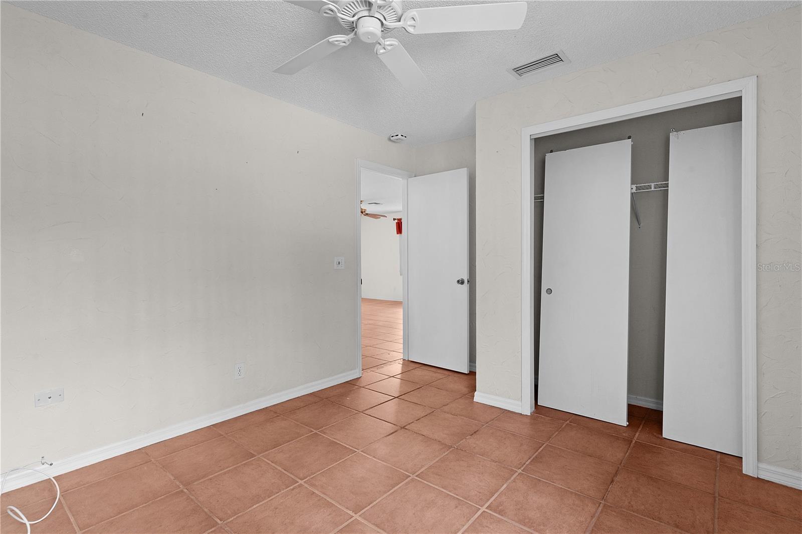 952 AVALON AVE, THE VILLAGES, FL, 32159