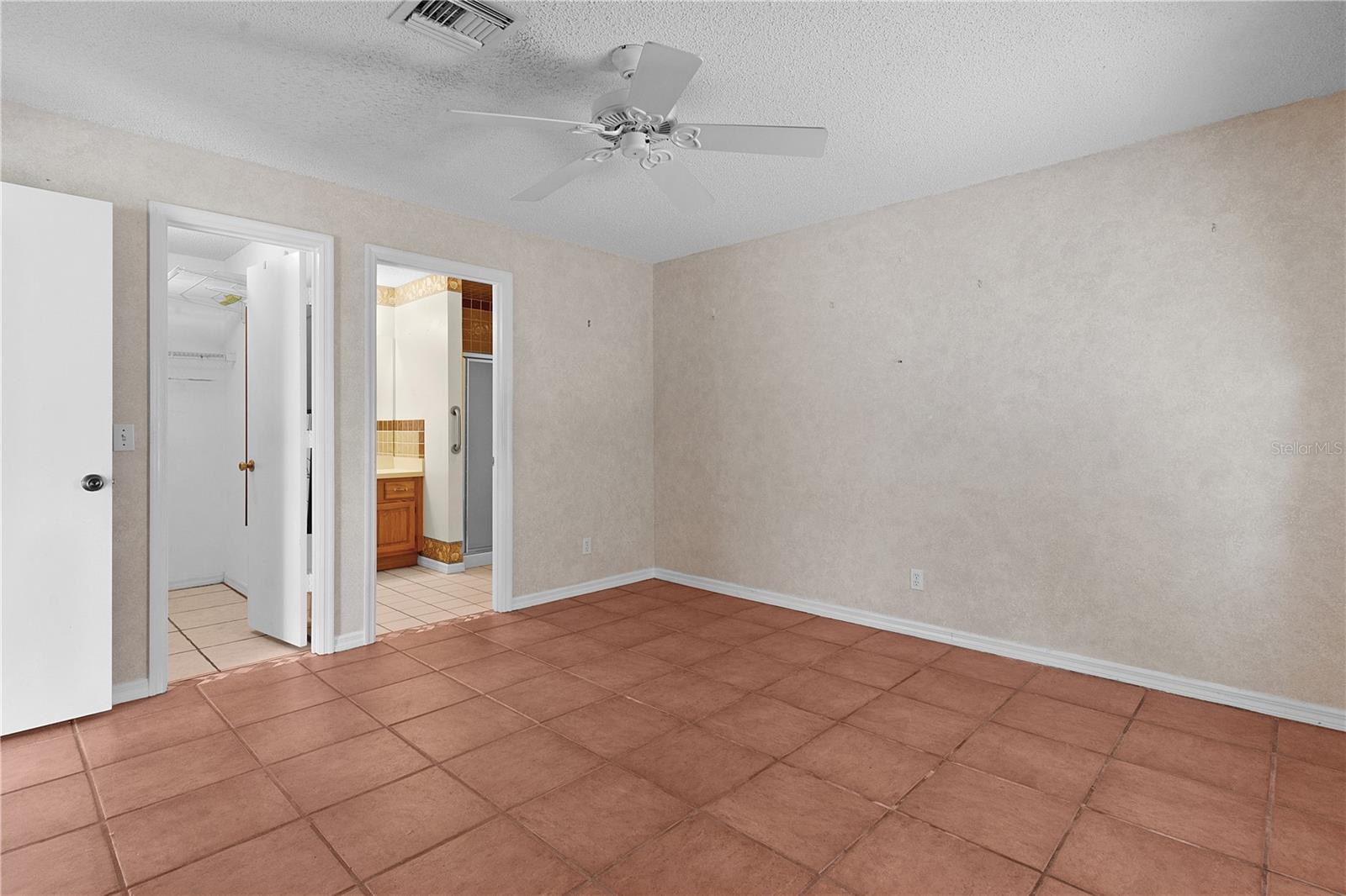 952 AVALON AVE, THE VILLAGES, FL, 32159
