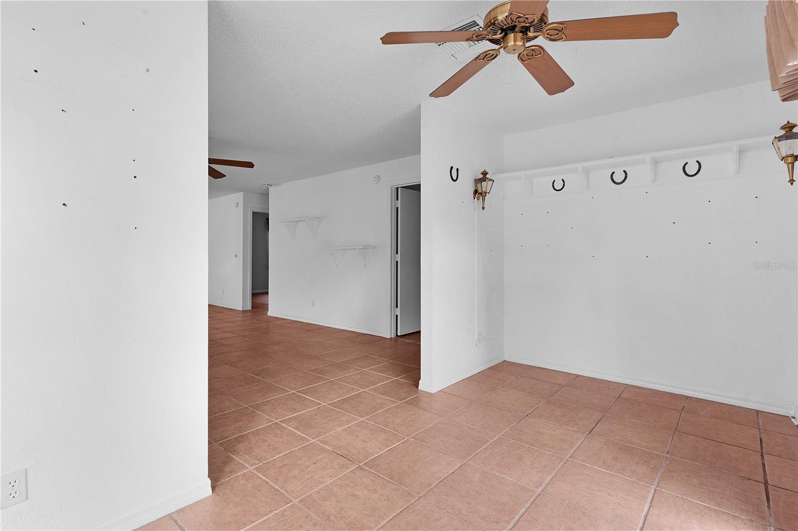 952 AVALON AVE, THE VILLAGES, FL, 32159