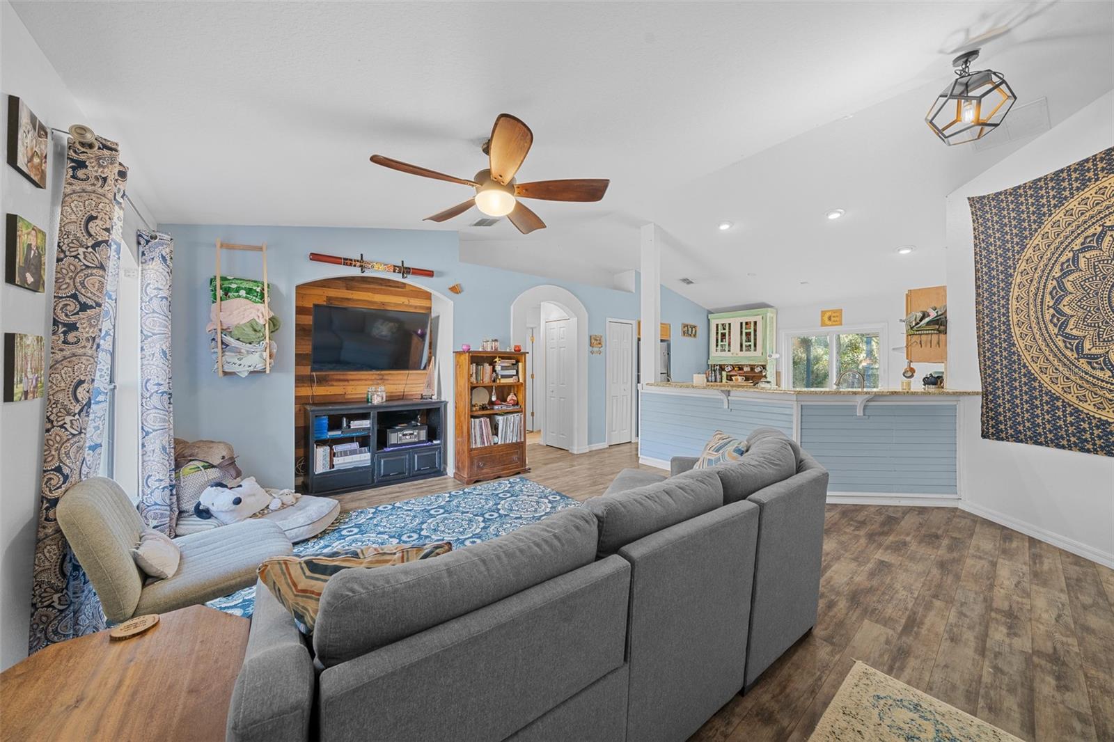 504 JOHN THOMAS AVE, DELAND, FL, 32724