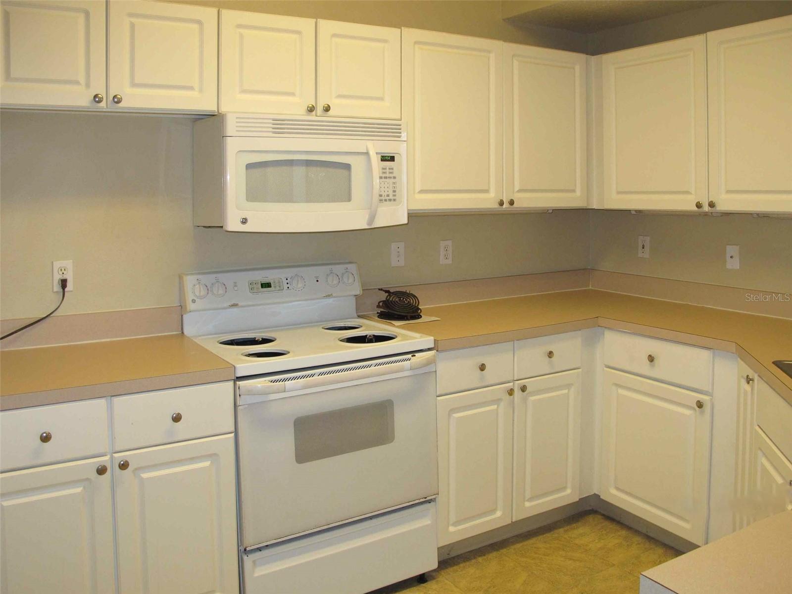 PALMS CLUB CONDO, ORLANDO, FL, 32811
