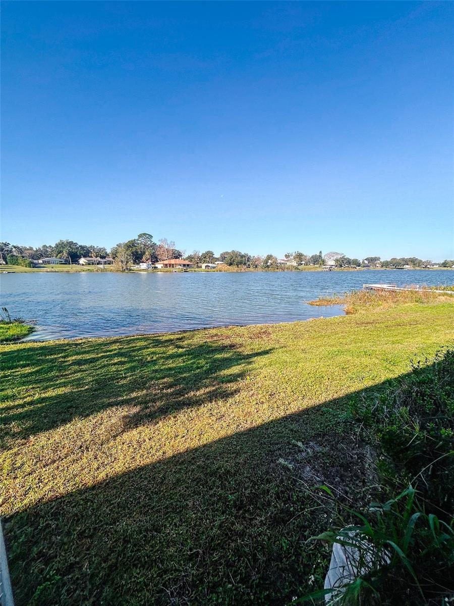 183 E LAKEVIEW ST, UMATILLA, FL, 32784
