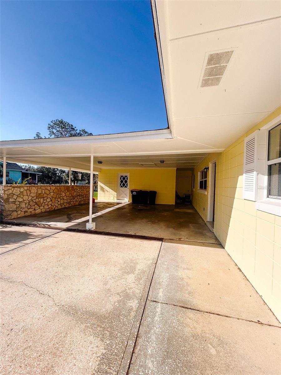 183 E LAKEVIEW ST, UMATILLA, FL, 32784