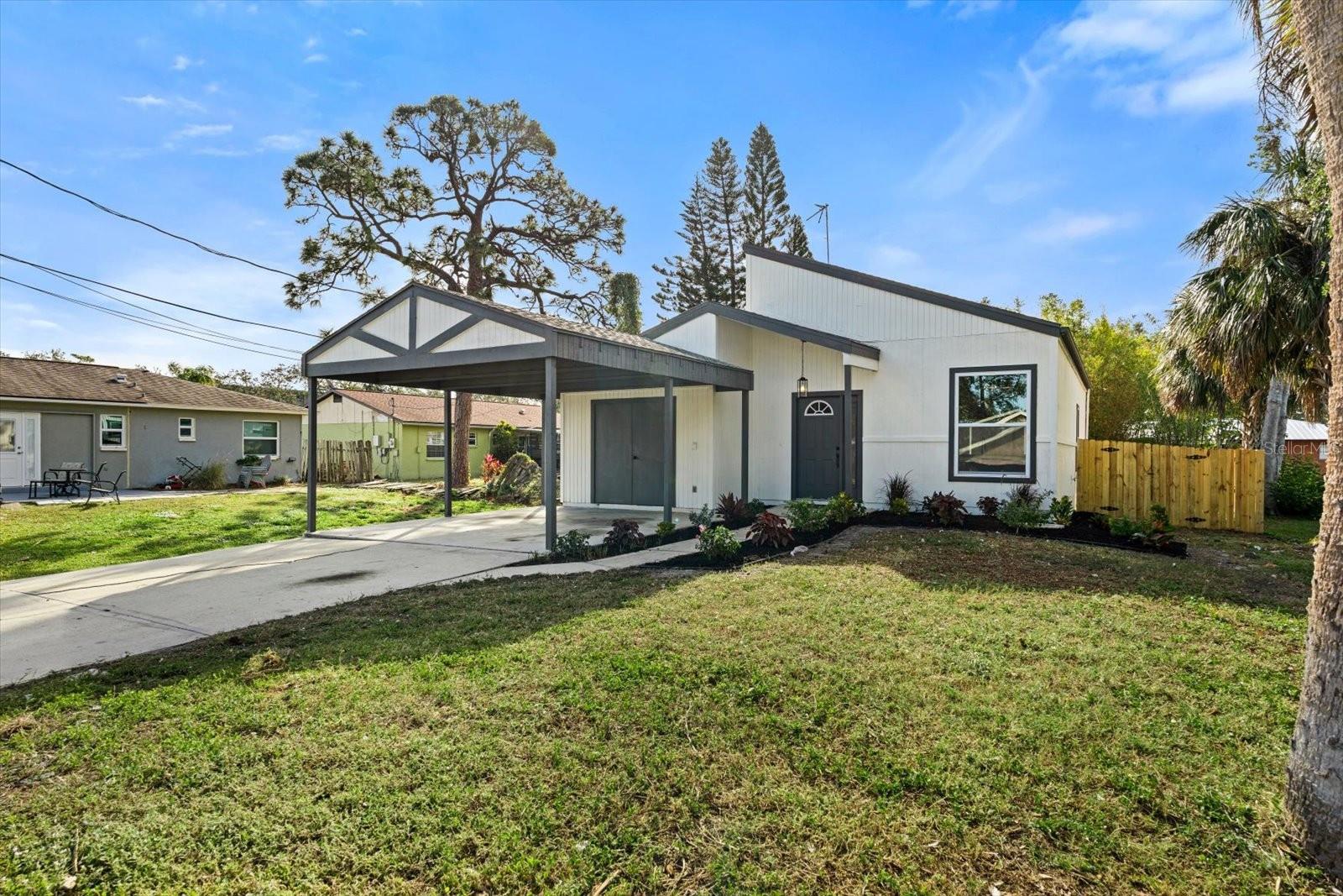1942 JOYCE ST, SARASOTA, FL, 34231