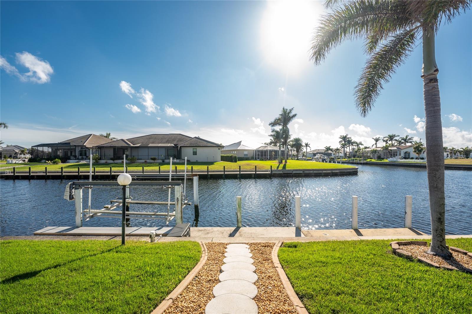723 VIA FORMIA, PUNTA GORDA, FL, 33950