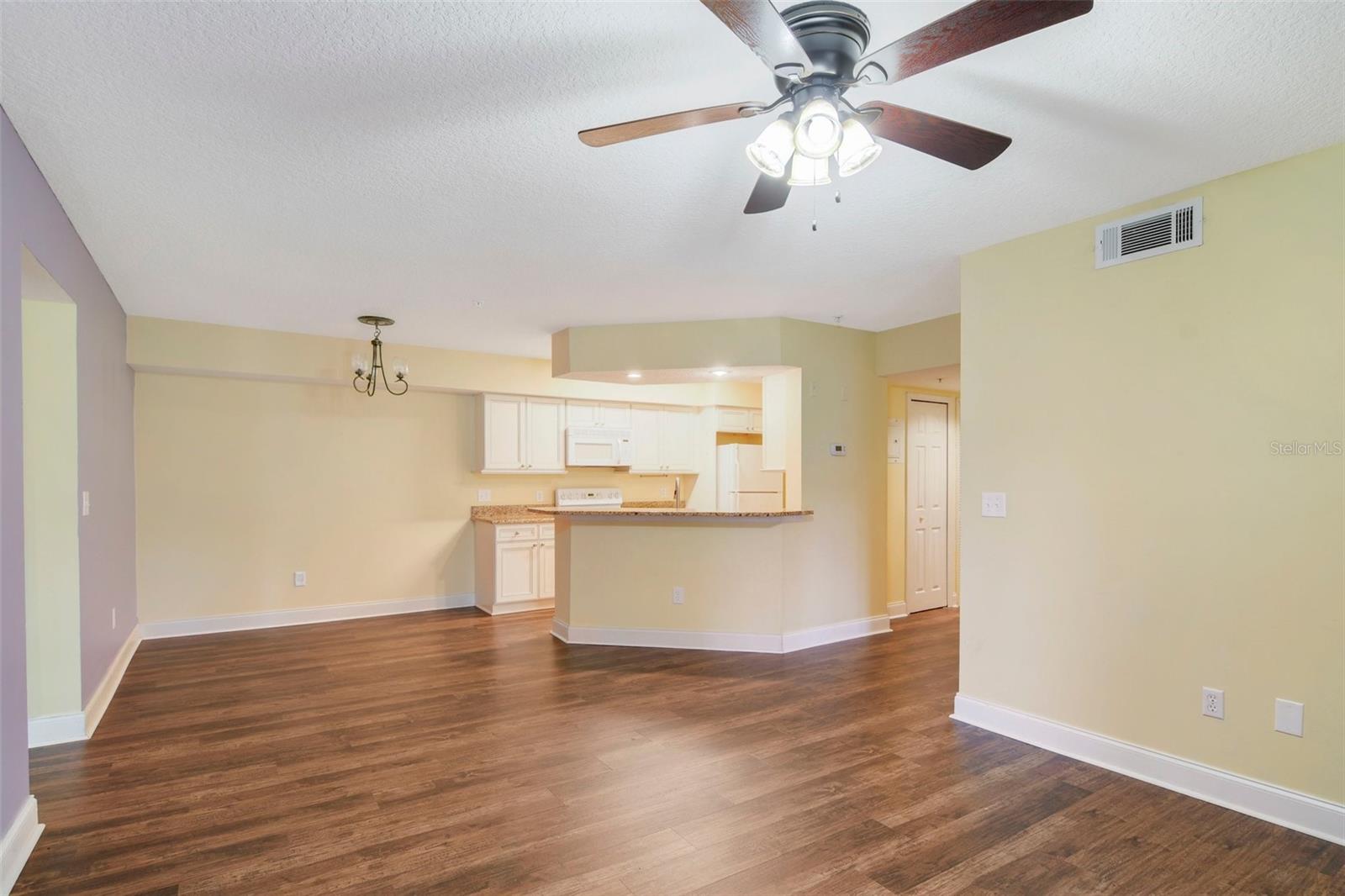 814 CREST PINES DR #928, ORLANDO, FL, 32828