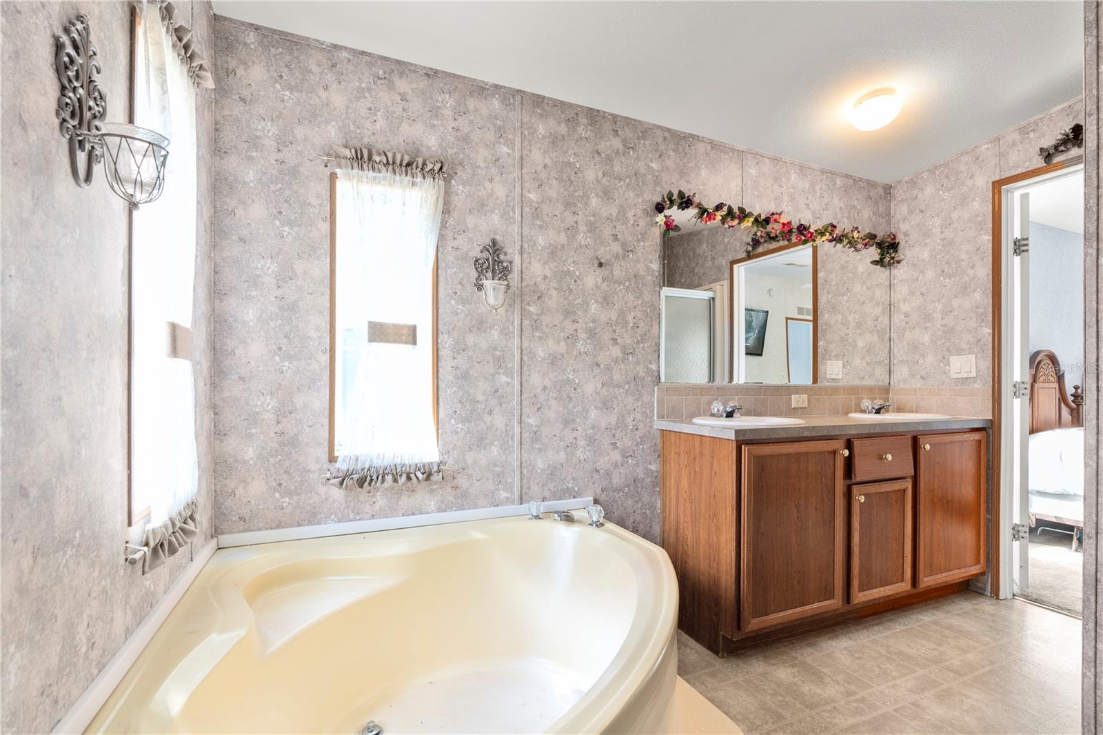 1129 E LA SALLE ST, HERNANDO, FL, 34442