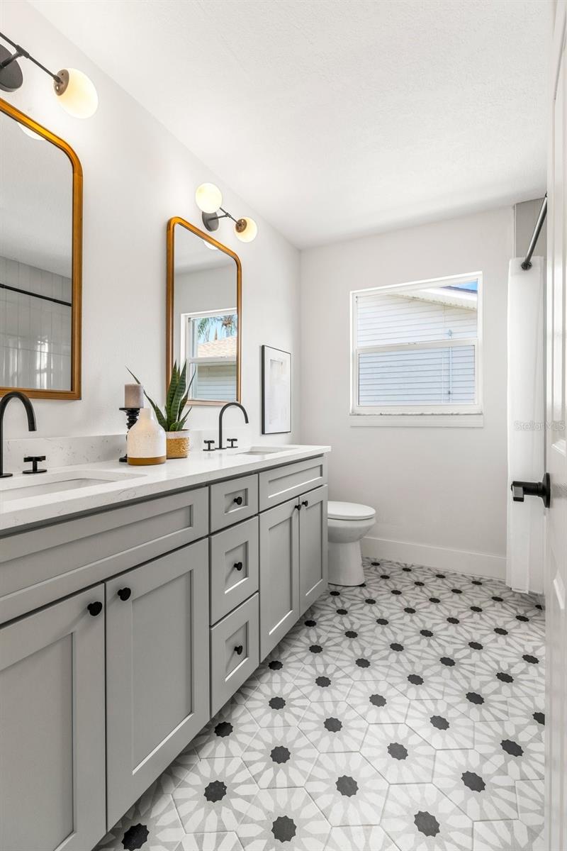 72 GULFWINDS DR, PALM HARBOR, FL, 34683