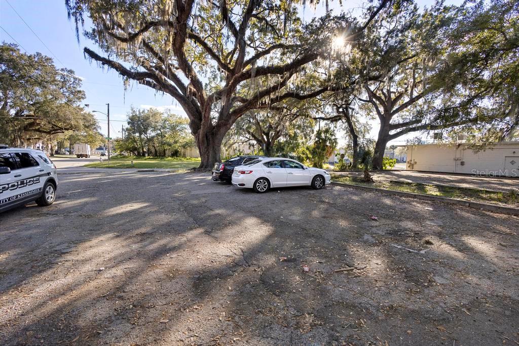 105 E CYPRESS ST, KISSIMMEE, FL, 34744