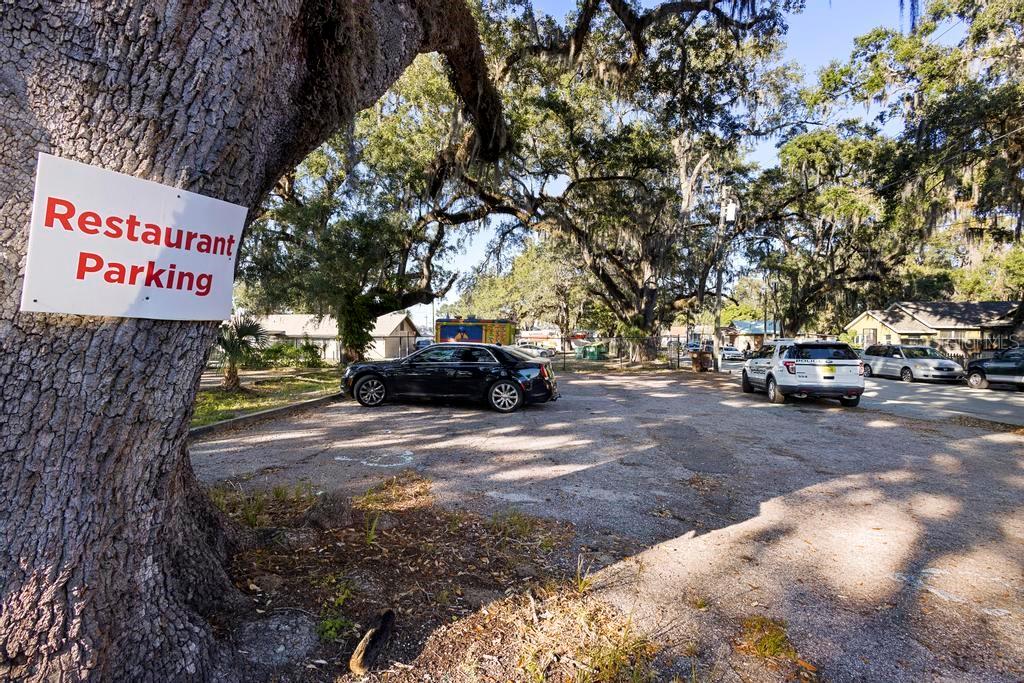 105 E CYPRESS ST, KISSIMMEE, FL, 34744