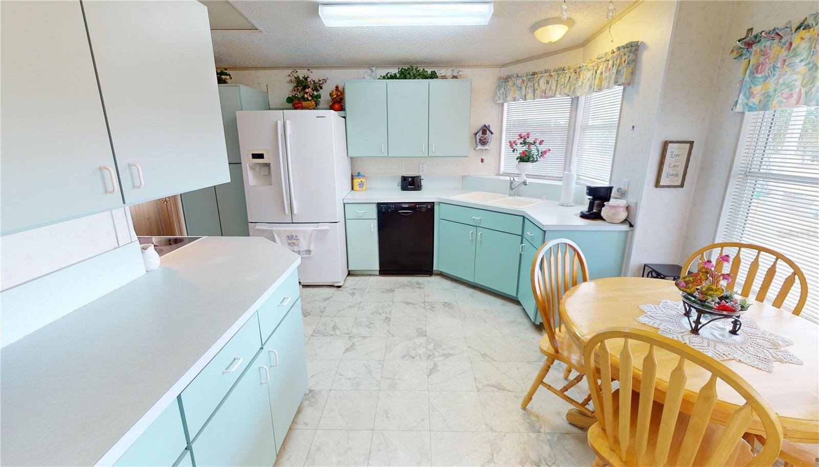 1618 HUNTER CREEK DR, PUNTA GORDA, FL, 33982