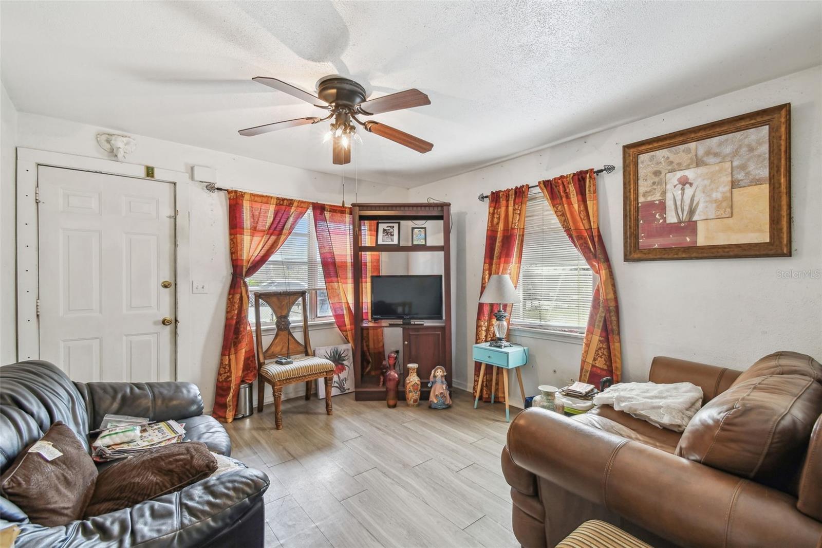 8416 N SEMMES ST, TAMPA, FL, 33604