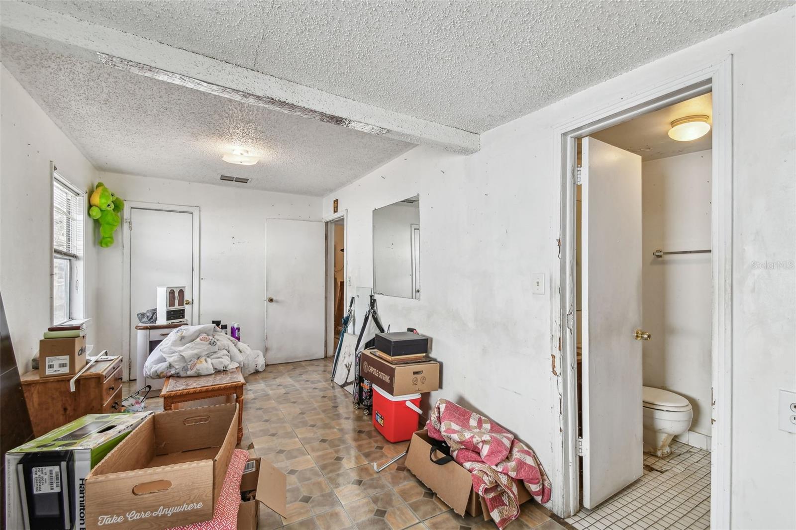 8416 N SEMMES ST, TAMPA, FL, 33604