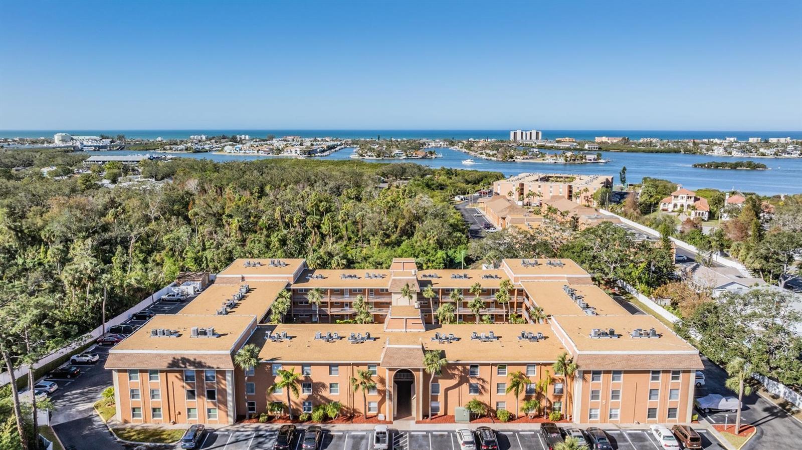 12760 INDIAN ROCKS RD #582, LARGO, FL, 33774