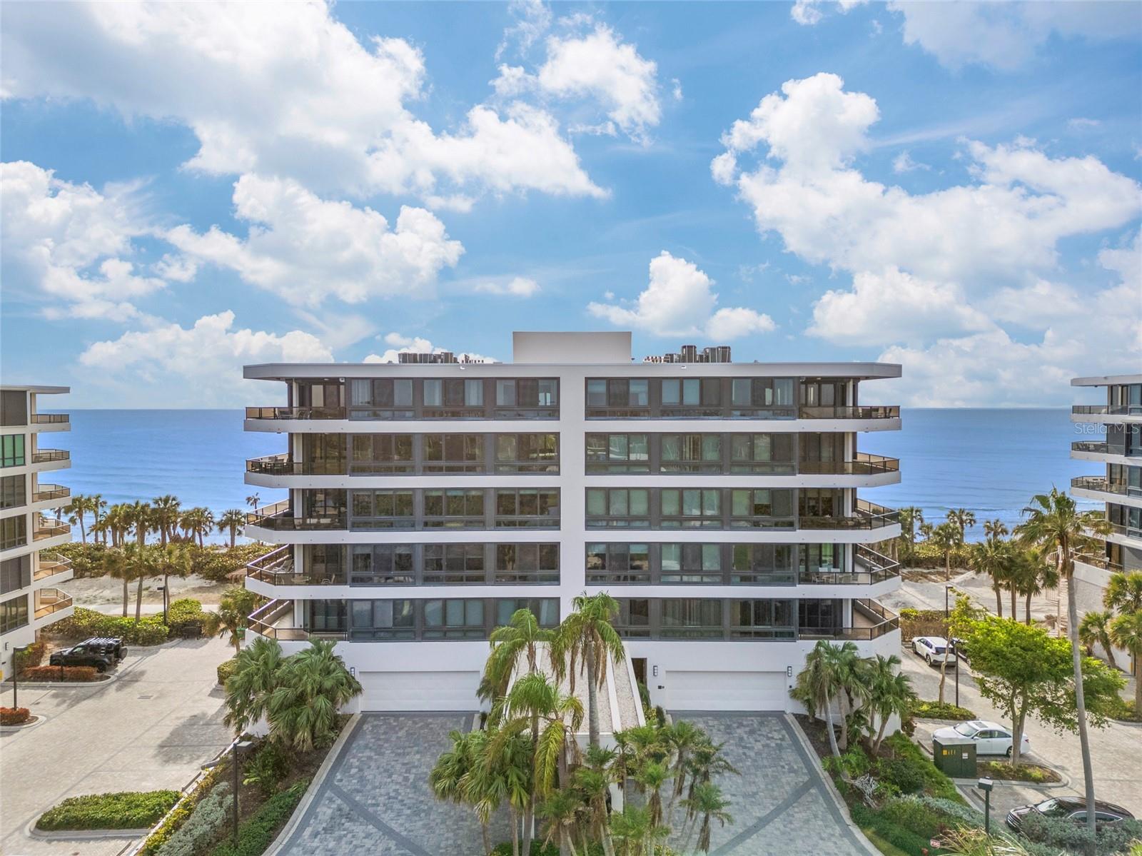 575 SANCTUARY DR #A201, LONGBOAT KEY, FL, 34228