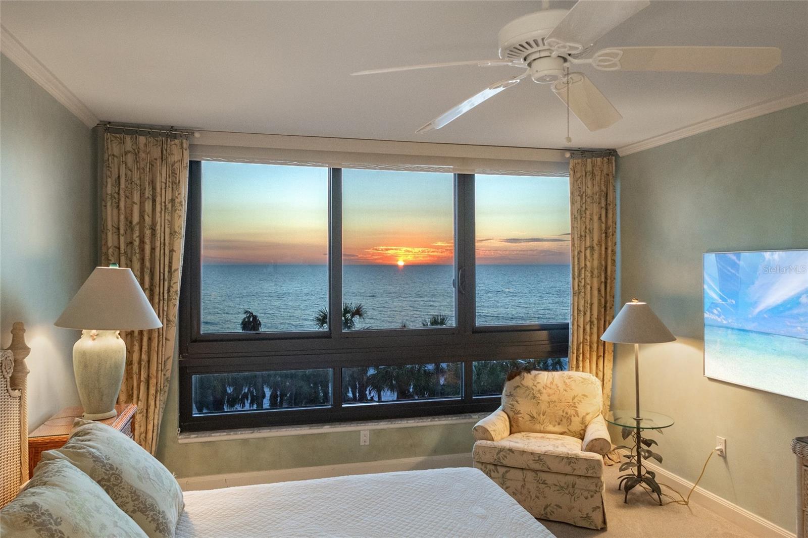 575 SANCTUARY DR #A201, LONGBOAT KEY, FL, 34228