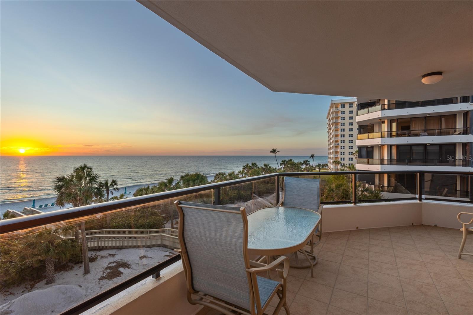 575 SANCTUARY DR #A201, LONGBOAT KEY, FL, 34228