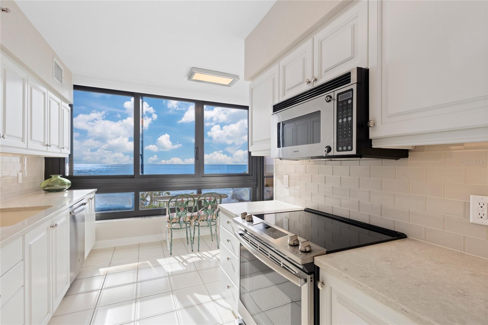 575 SANCTUARY DR #A201, LONGBOAT KEY, FL, 34228