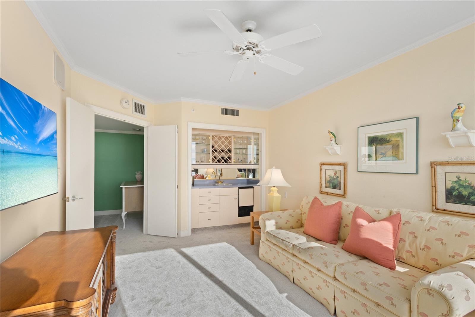 575 SANCTUARY DR #A201, LONGBOAT KEY, FL, 34228