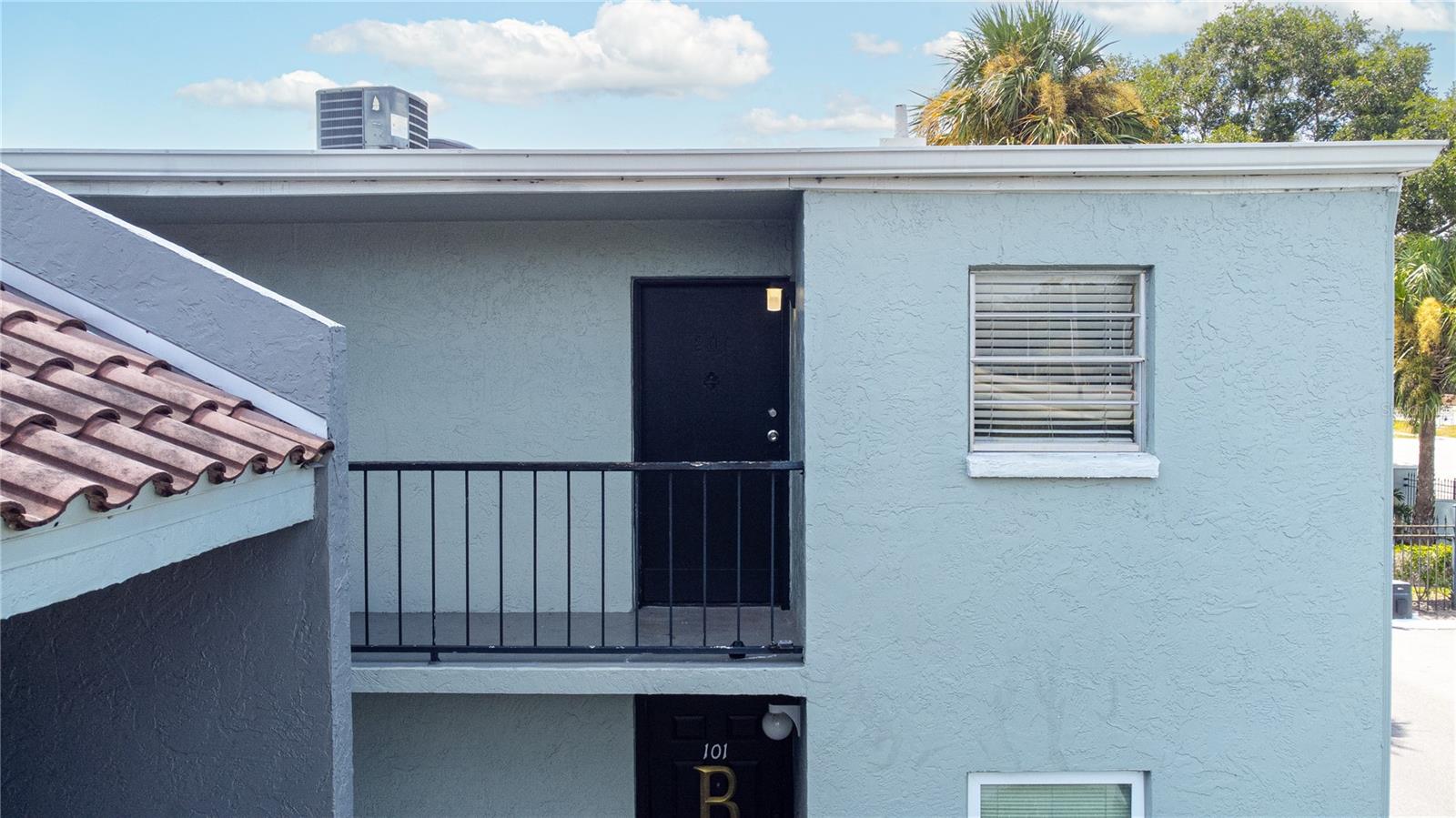 2876 SOMERSET PARK DR #201, TAMPA, FL, 33613