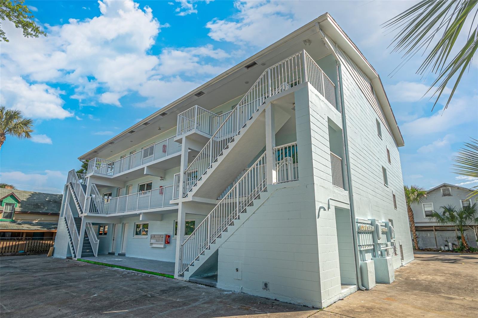 208 N HALIFAX AVE #2, DAYTONA BEACH, FL, 32118