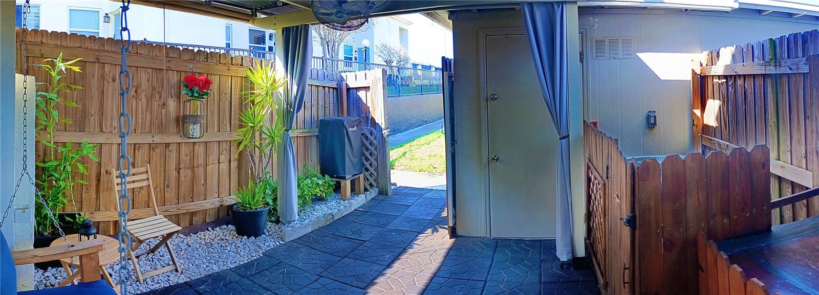 4527 W LA VILLA LN, TAMPA, FL, 33611