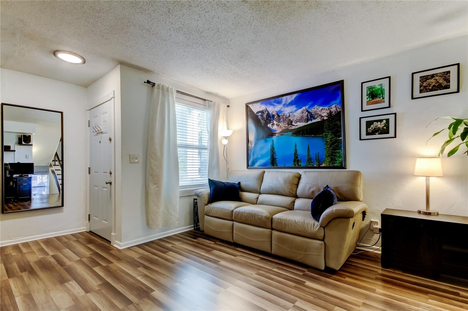 4527 W LA VILLA LN, TAMPA, FL, 33611
