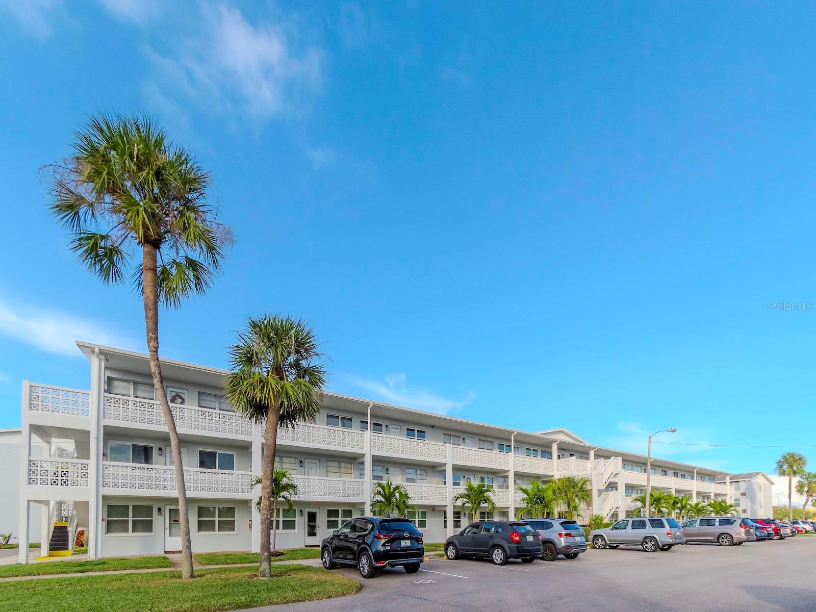 1001 77TH AVE N #104, ST PETERSBURG, FL, 33702