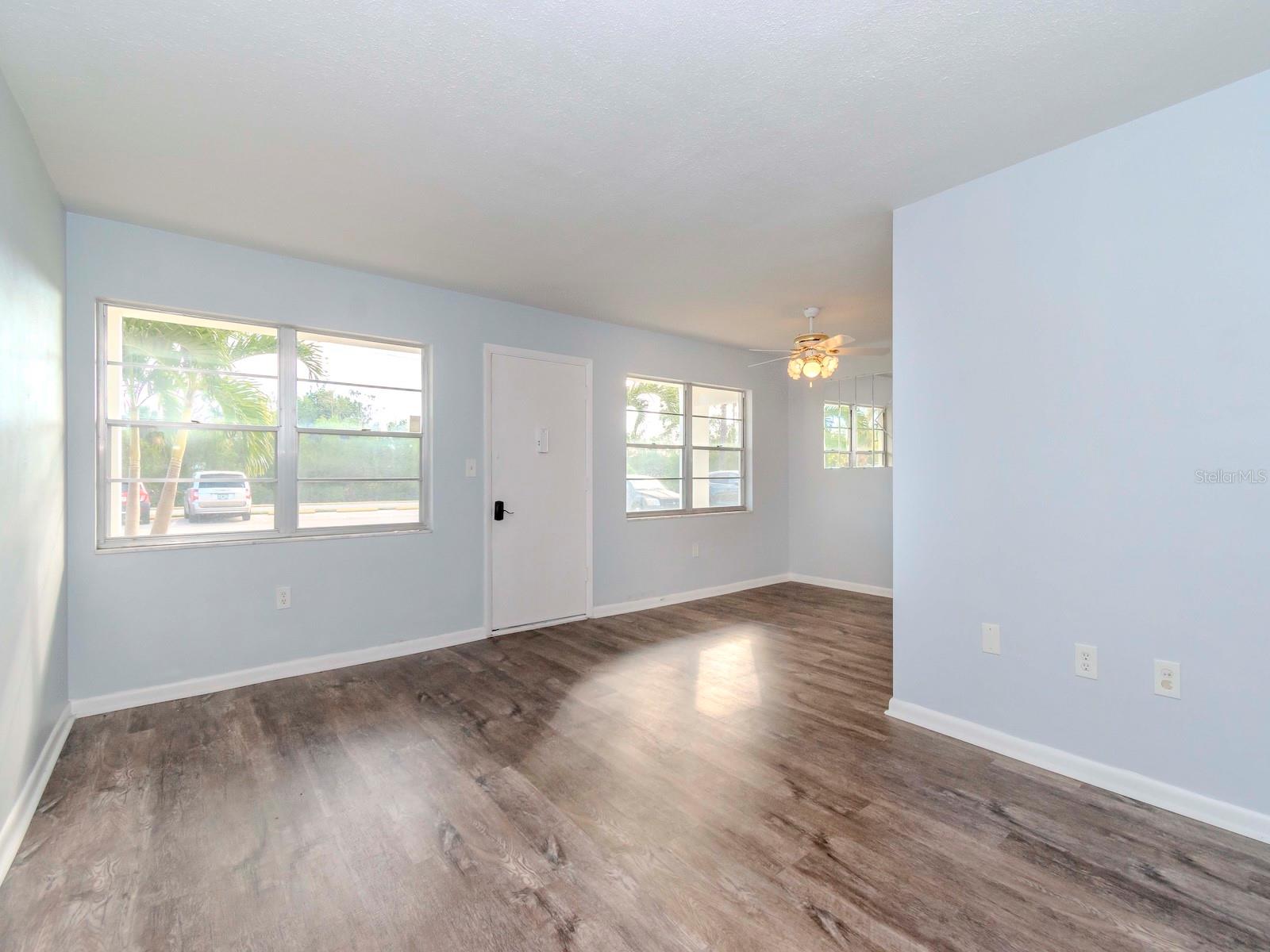 1001 77TH AVE N #104, ST PETERSBURG, FL, 33702