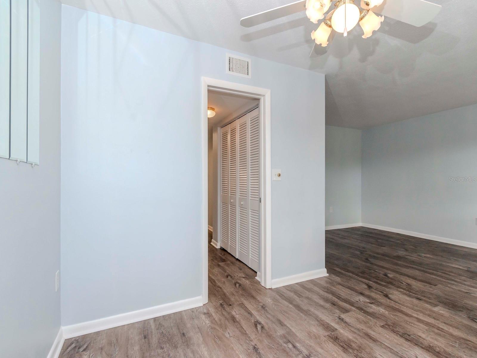 1001 77TH AVE N #104, ST PETERSBURG, FL, 33702