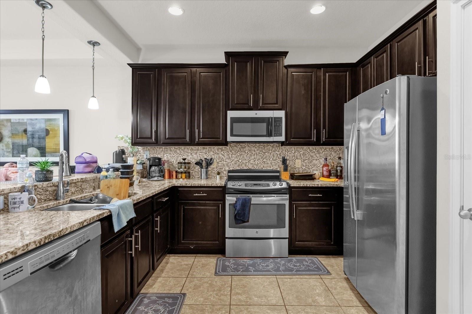 8121 ROSEVILLE BLVD, DAVENPORT, FL, 33896