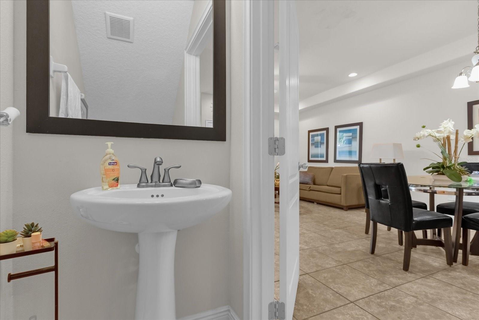 8121 ROSEVILLE BLVD, DAVENPORT, FL, 33896