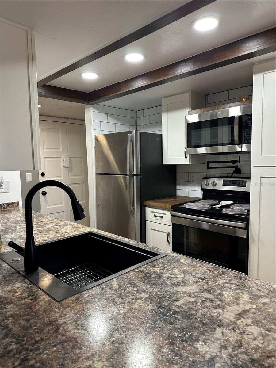 302 PALM COAST PKWY NE #102, PALM COAST, FL, 32137