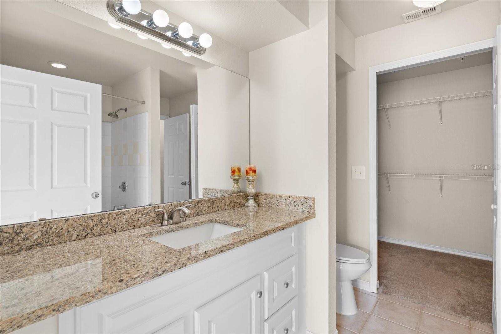 5560 ROSEHILL RD #201, SARASOTA, FL, 34233