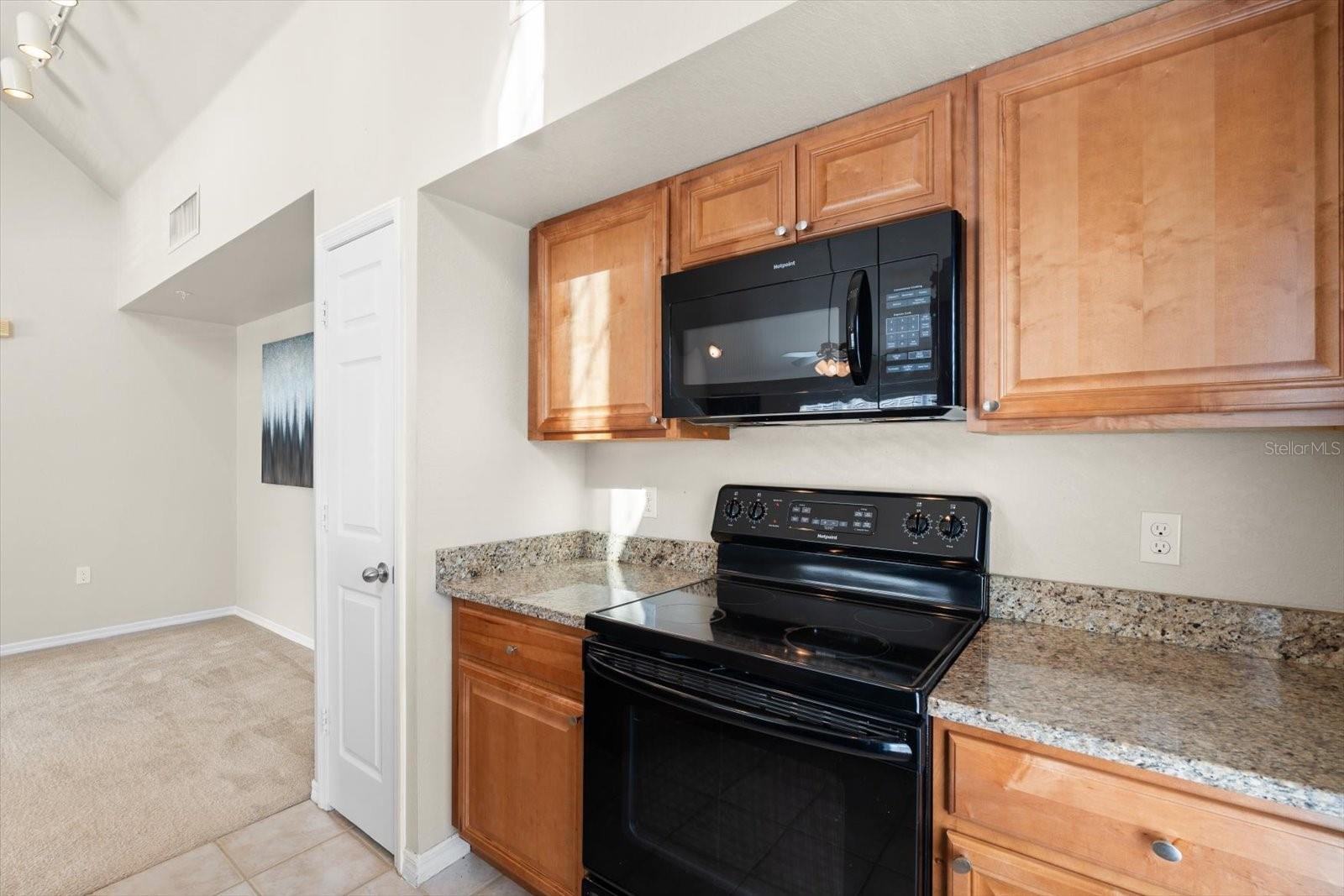 5560 ROSEHILL RD #201, SARASOTA, FL, 34233