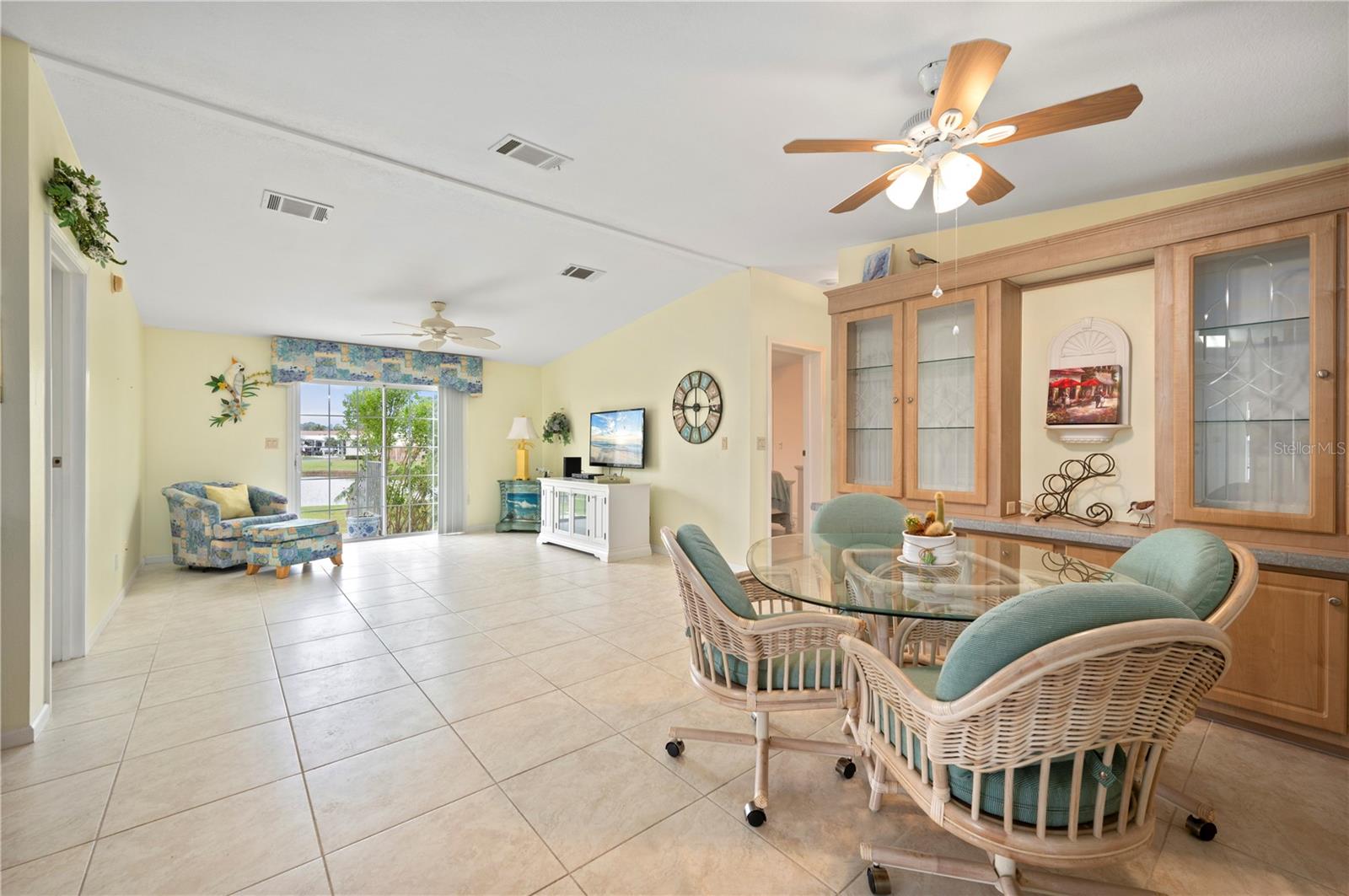 1000 KINGS HWY #425, PORT CHARLOTTE, FL, 33980