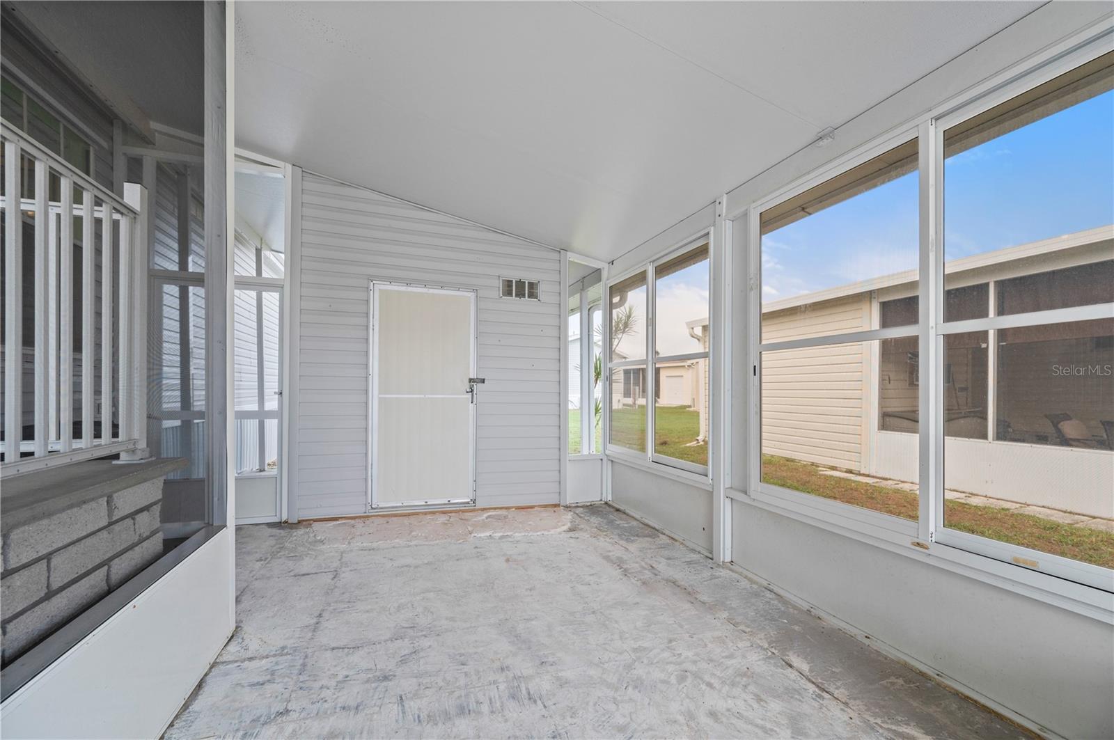 1000 KINGS HWY #425, PORT CHARLOTTE, FL, 33980