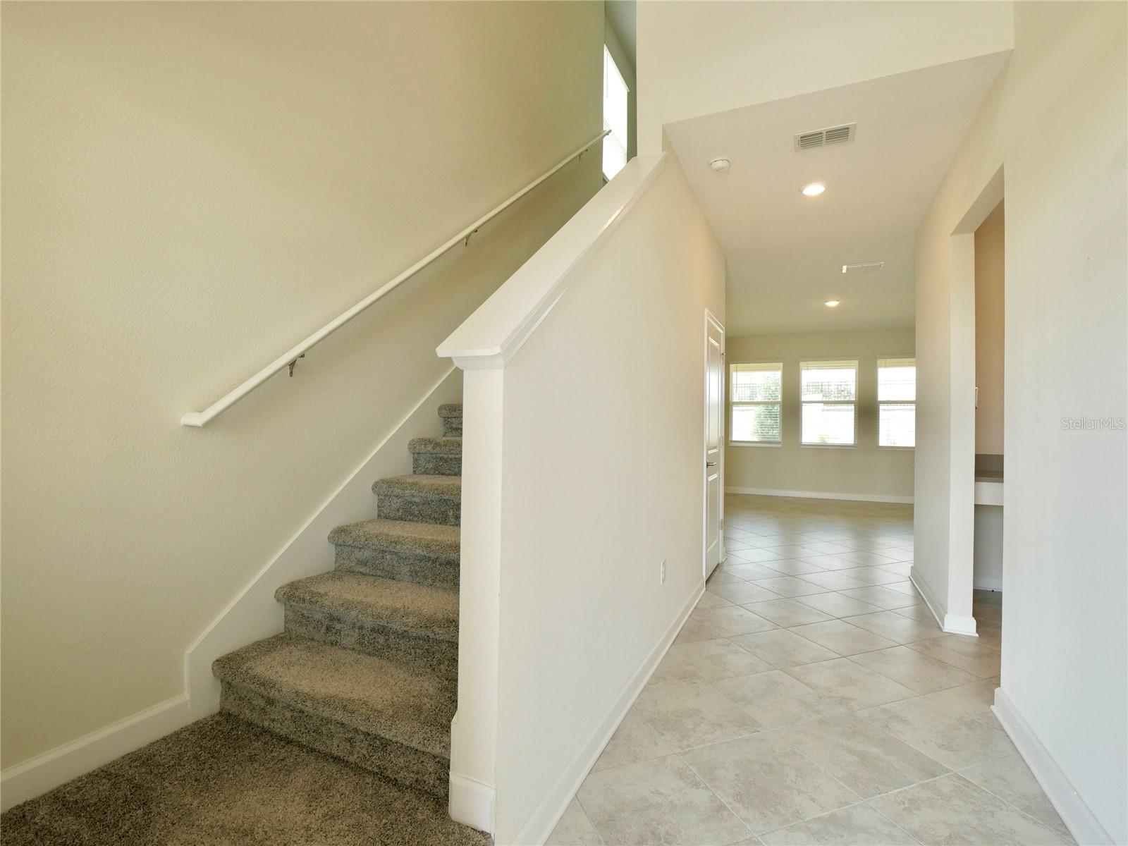 1043 BLACKWOLF RUN RD, DAVENPORT, FL, 33896