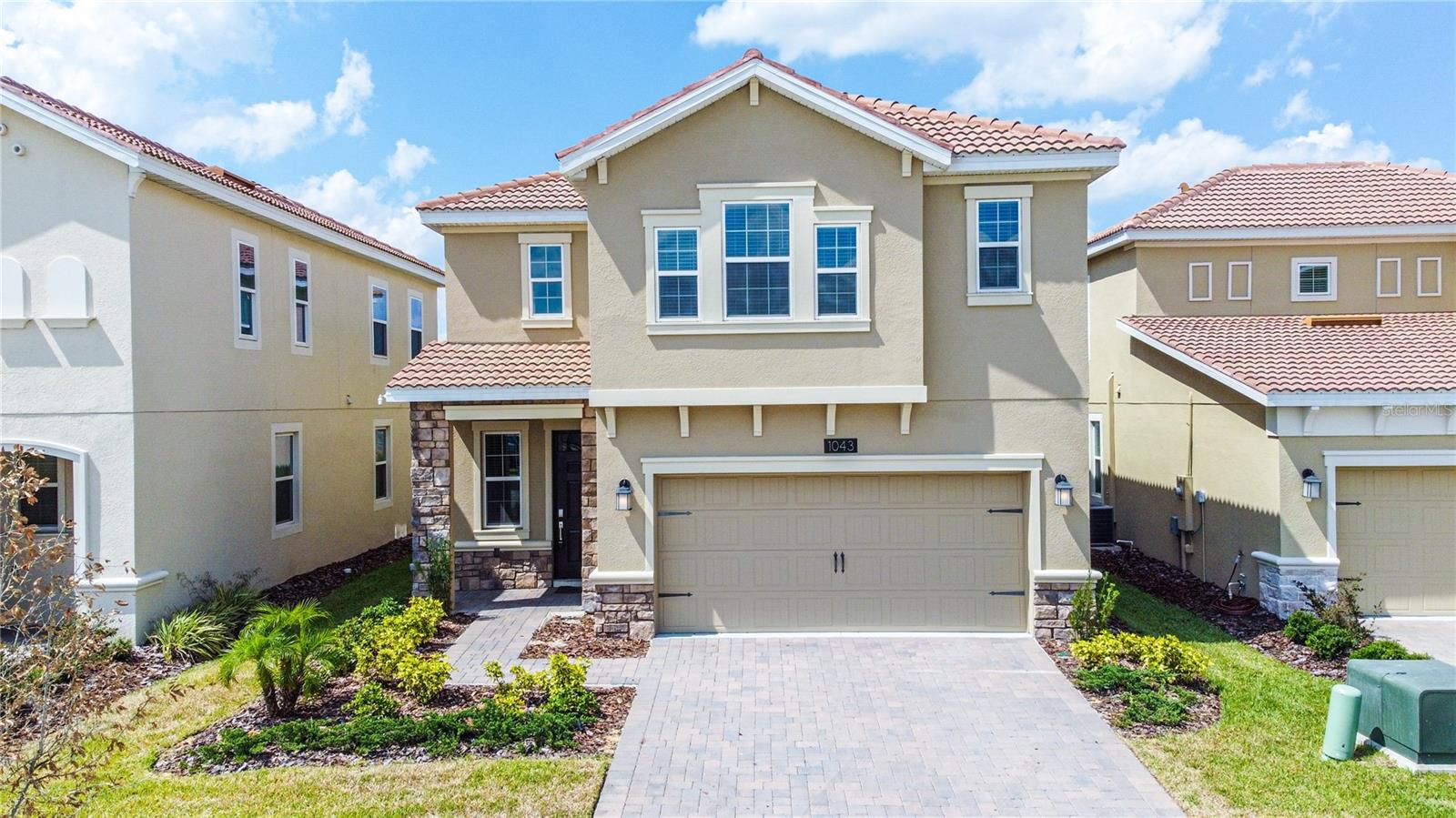 1043 BLACKWOLF RUN RD, DAVENPORT, FL, 33896