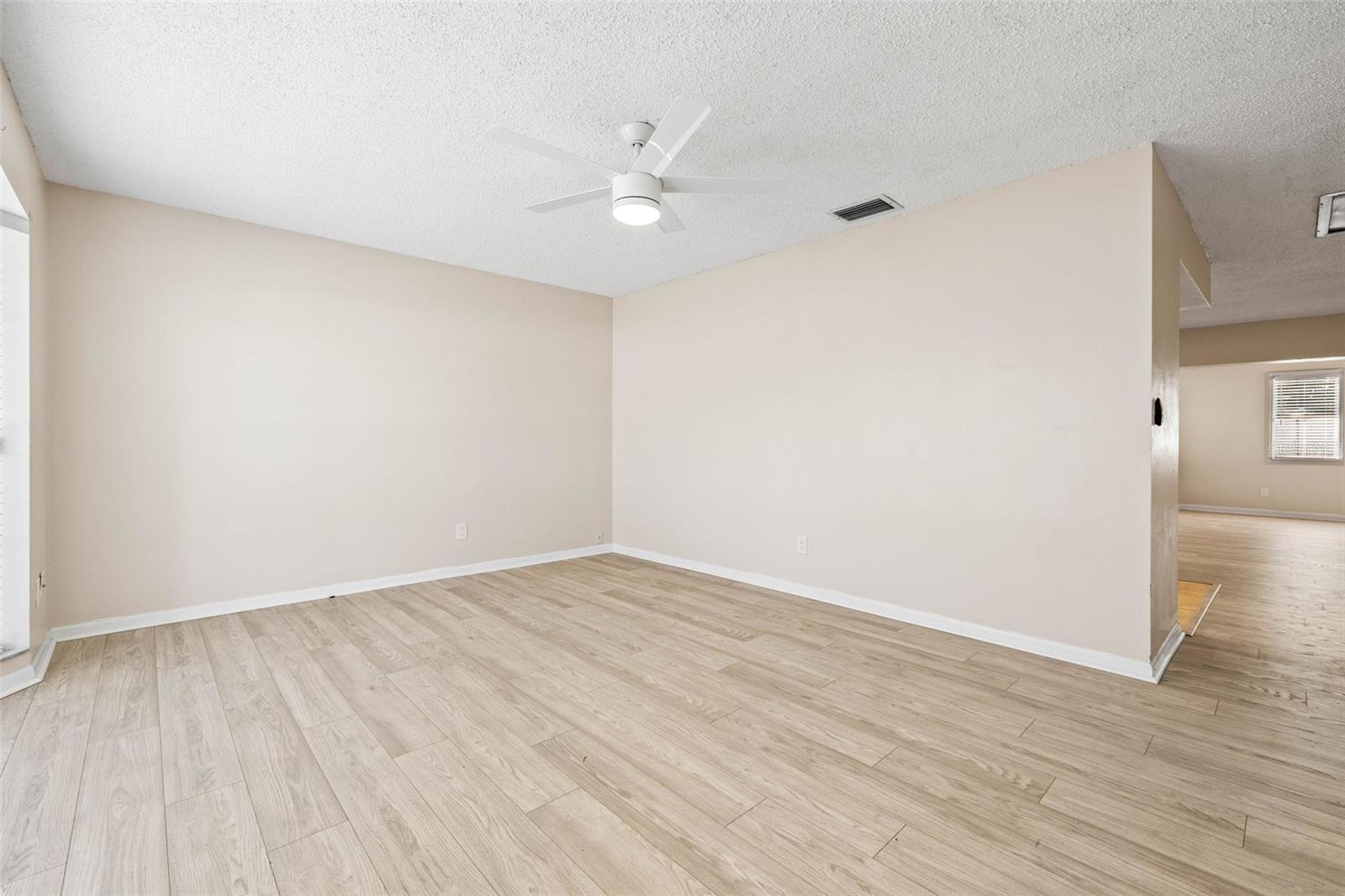 8290 122ND ST, SEMINOLE, FL, 33772