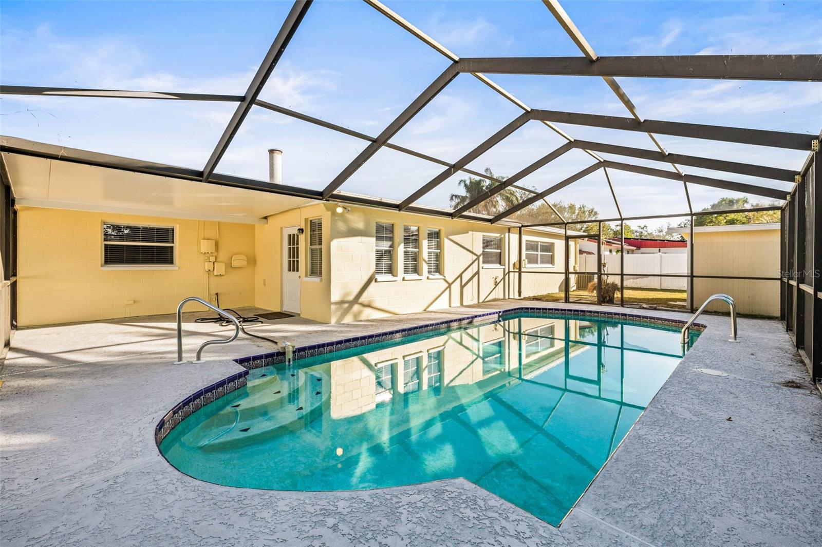 8290 122ND ST, SEMINOLE, FL, 33772