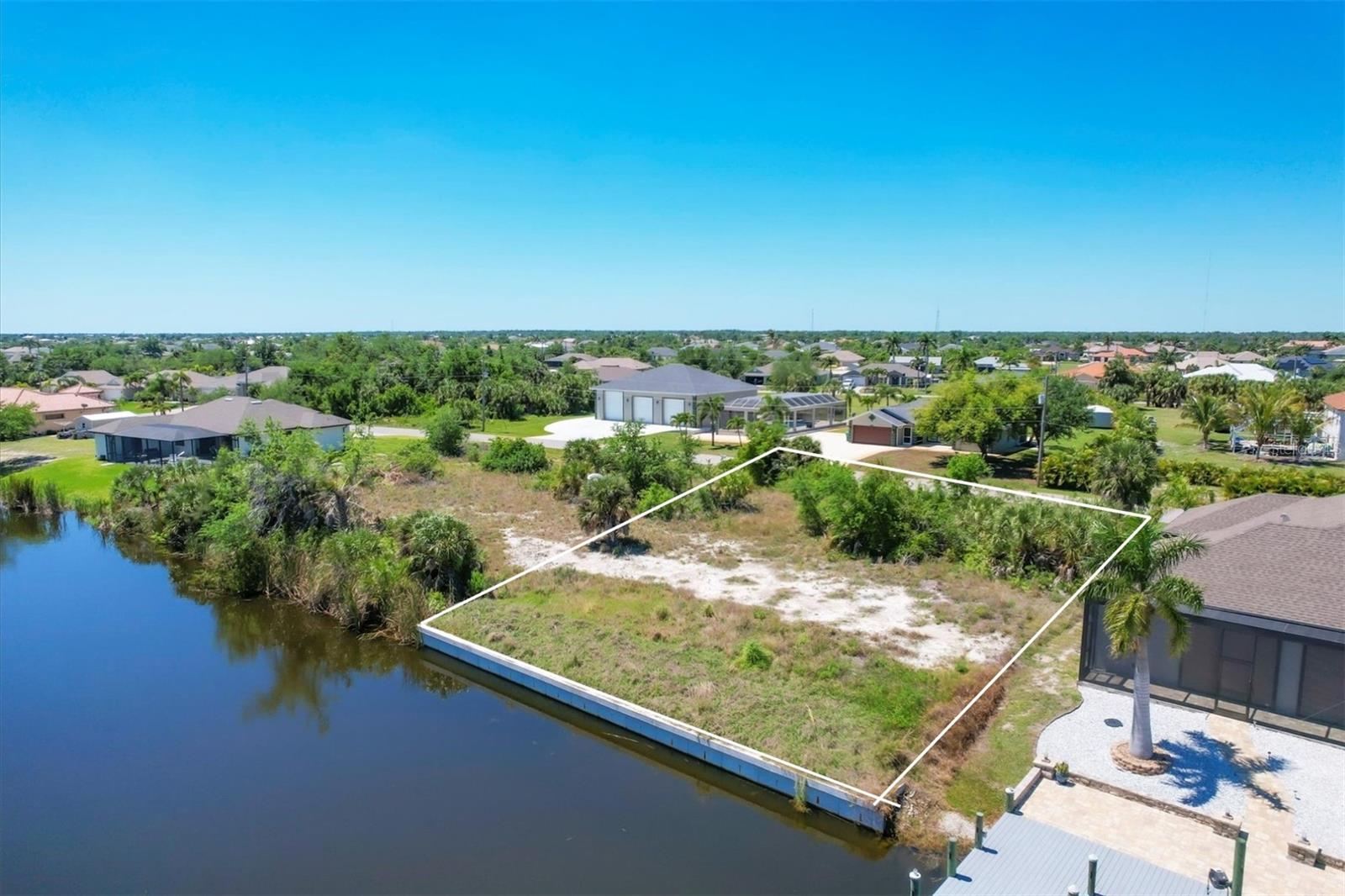 9404 NASTRAND CIR, PORT CHARLOTTE, FL, 33981