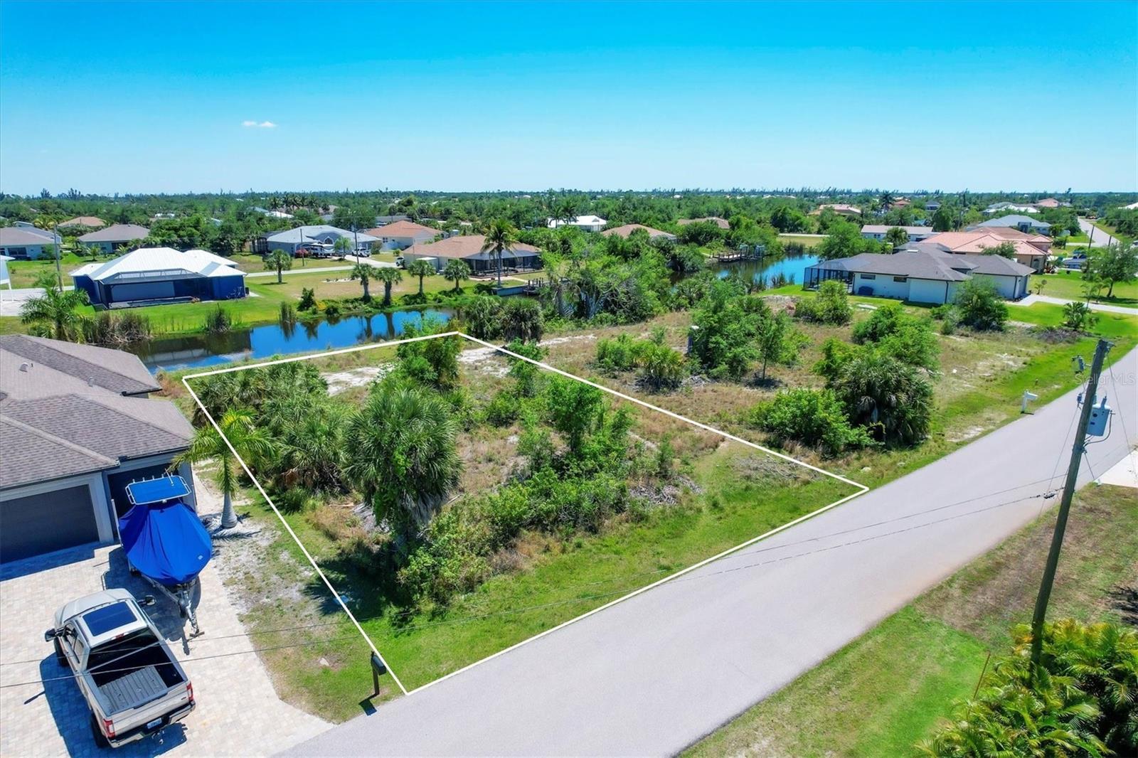 9404 NASTRAND CIR, PORT CHARLOTTE, FL, 33981