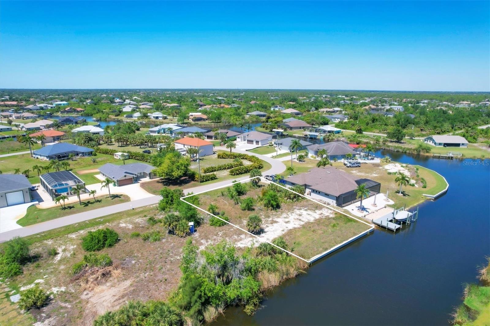 9404 NASTRAND CIR, PORT CHARLOTTE, FL, 33981