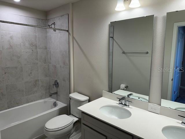 12574 AMBER CREEK CIR, LAKEWOOD RANCH, FL, 34211