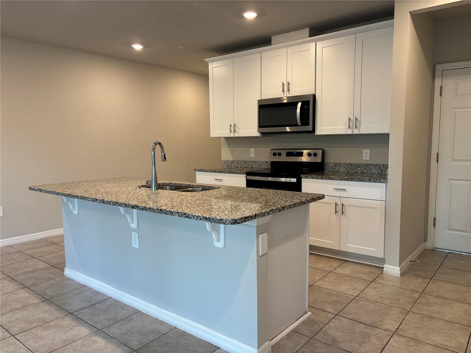 883 ROBIN HOLLY ST, OCOEE, FL, 34761