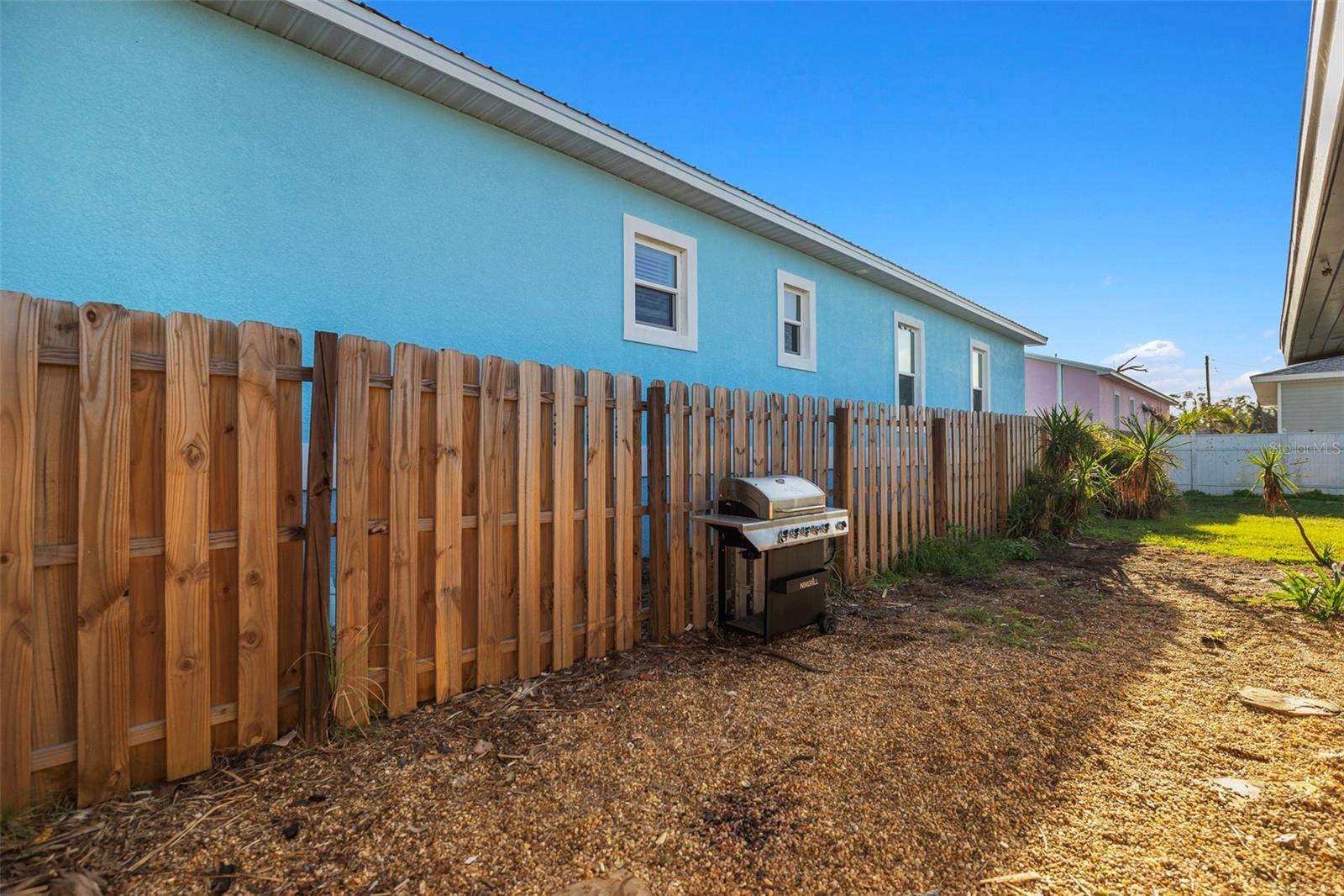 611 E VIRGINIA AVE, PUNTA GORDA, FL, 33950