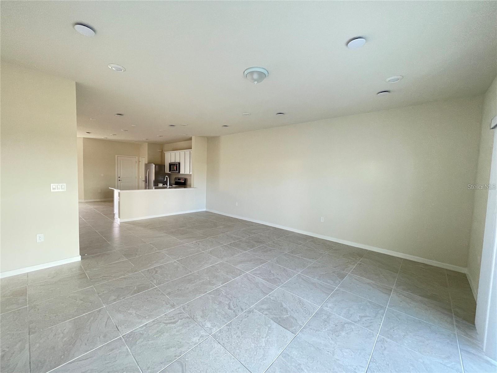 2815 STUNNING AVE, DAVENPORT, FL, 33896